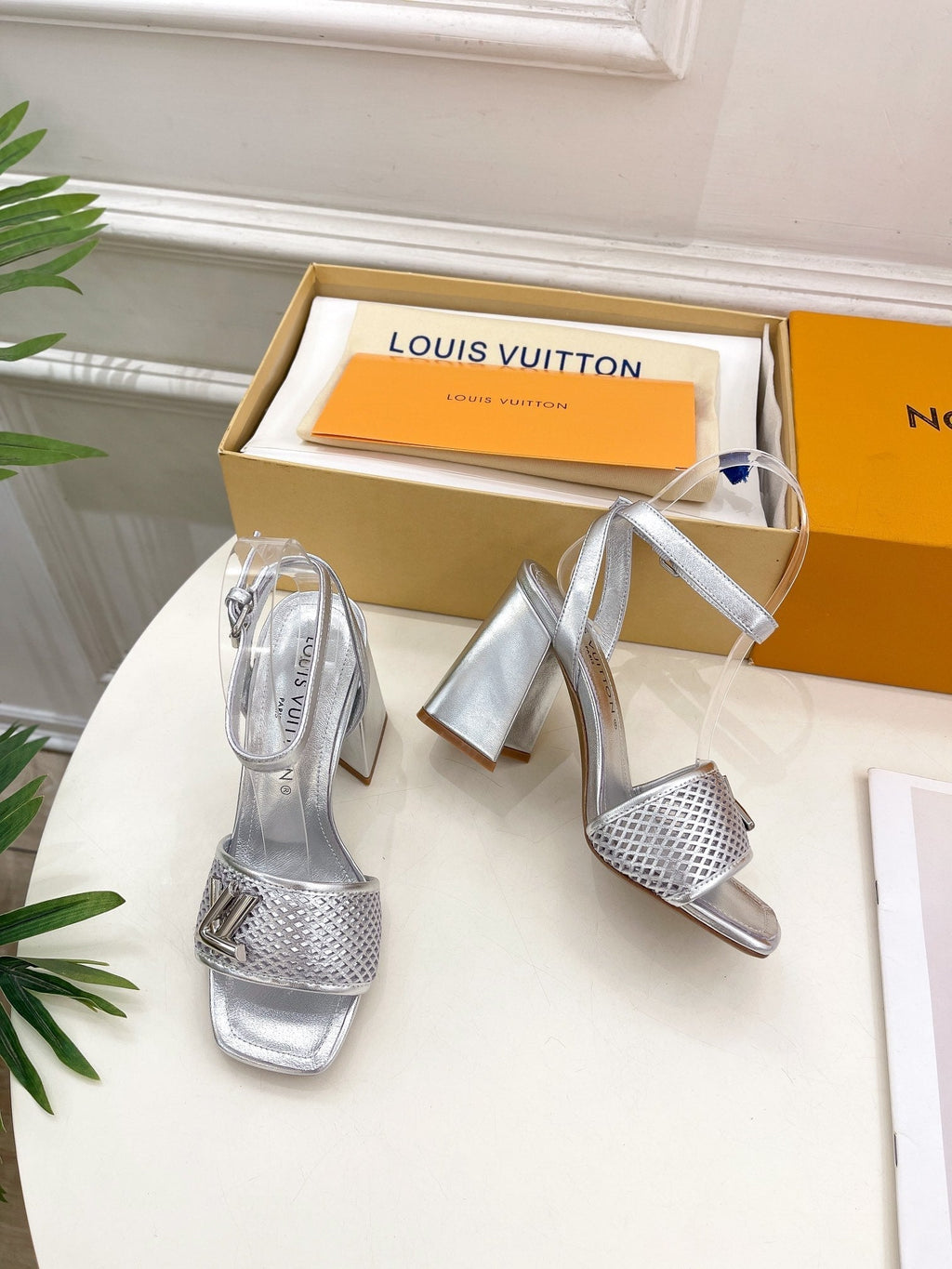 shake platform 90 silver metalic calfskin