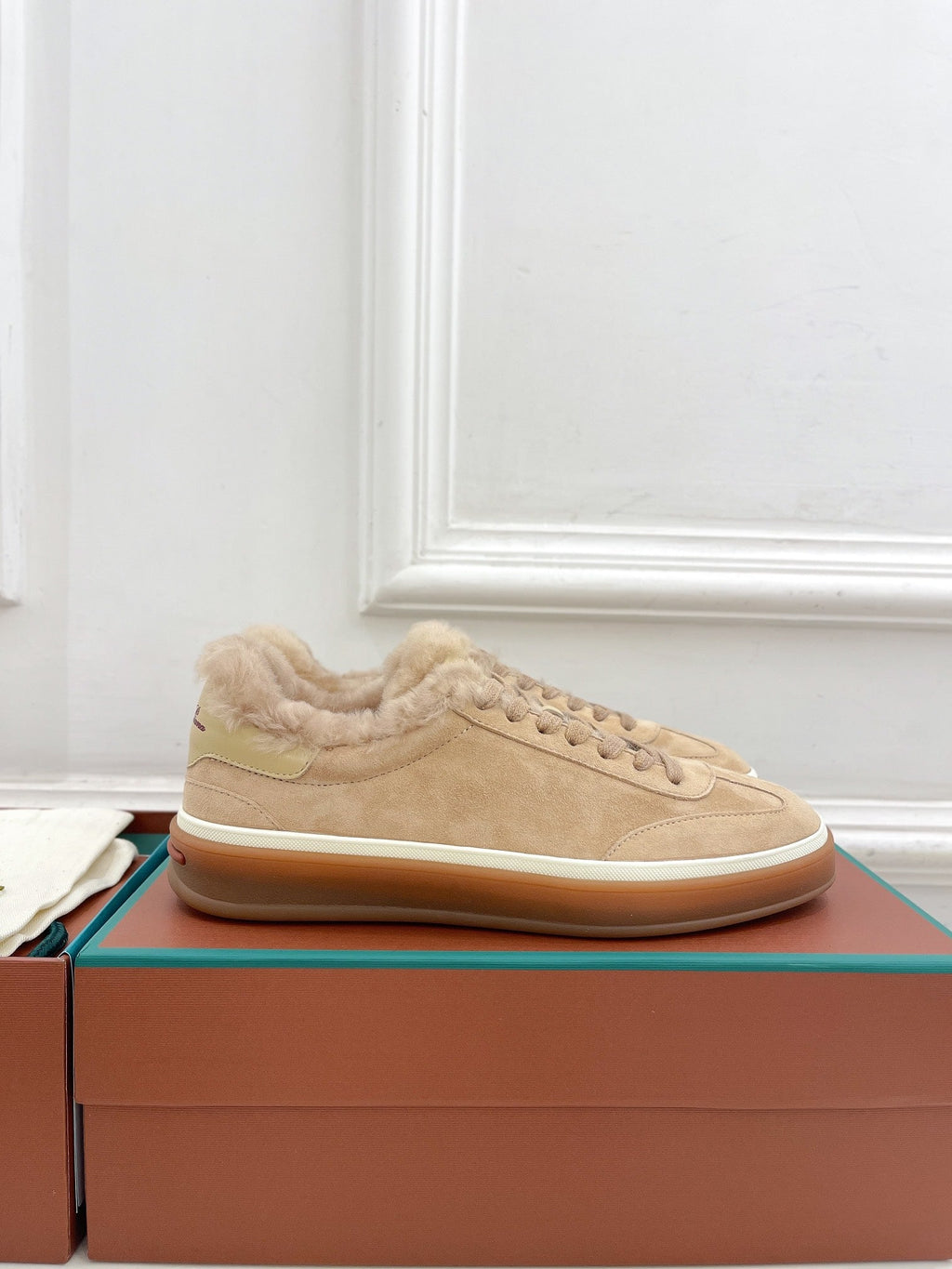 LP Tennis Walk Sneaker In Light Brown Suede Lined With Wool Fleece 988272