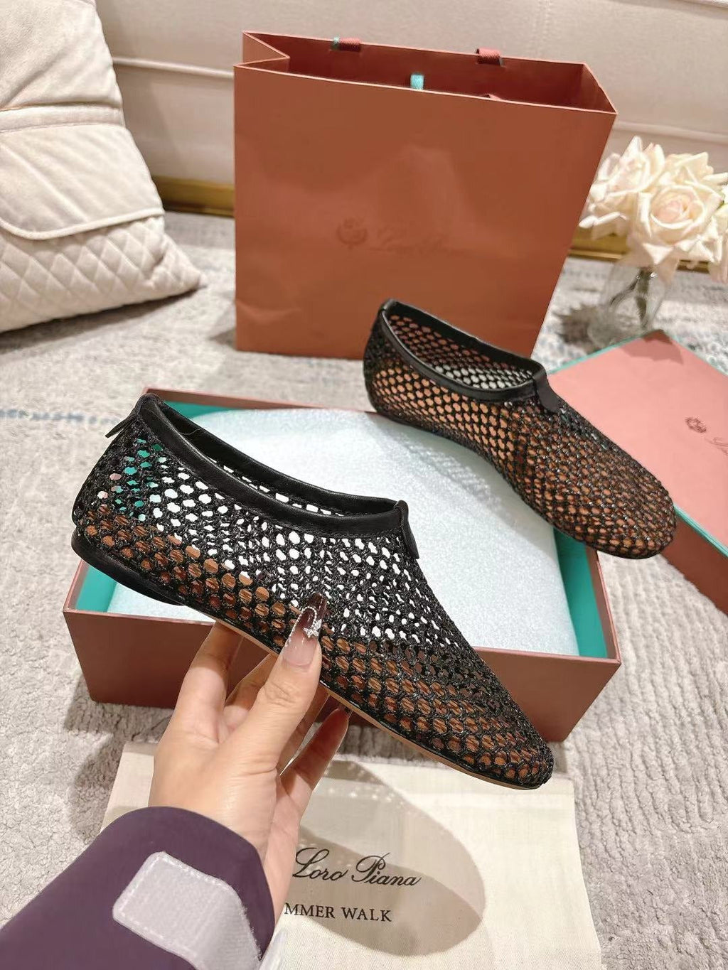 FLAT SHOES IN BLACK MESH FABRIC