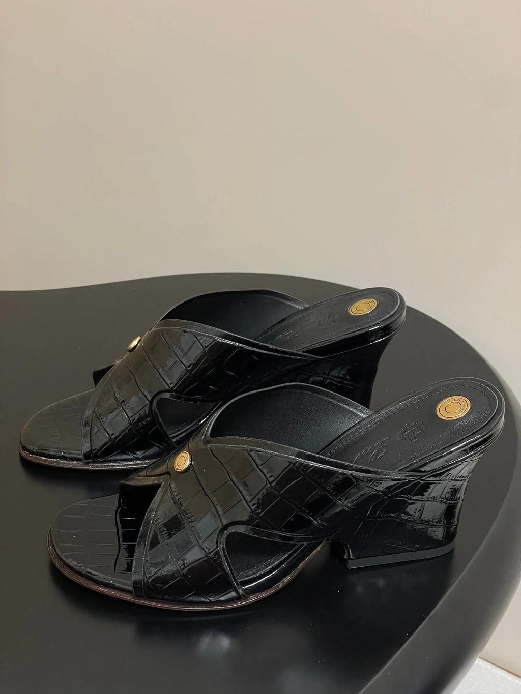 HIGH HEELS 80 MM IN BLACK CALFSKIN SNAKE EMBOSSING