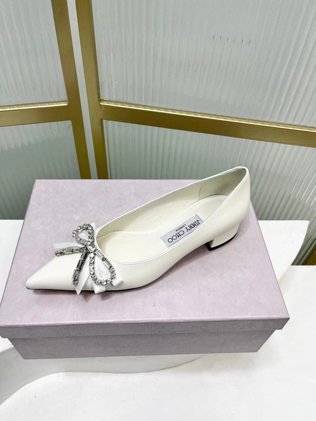Jimmy 26s Pointed Toe Pump 25 White Cowhide 605966