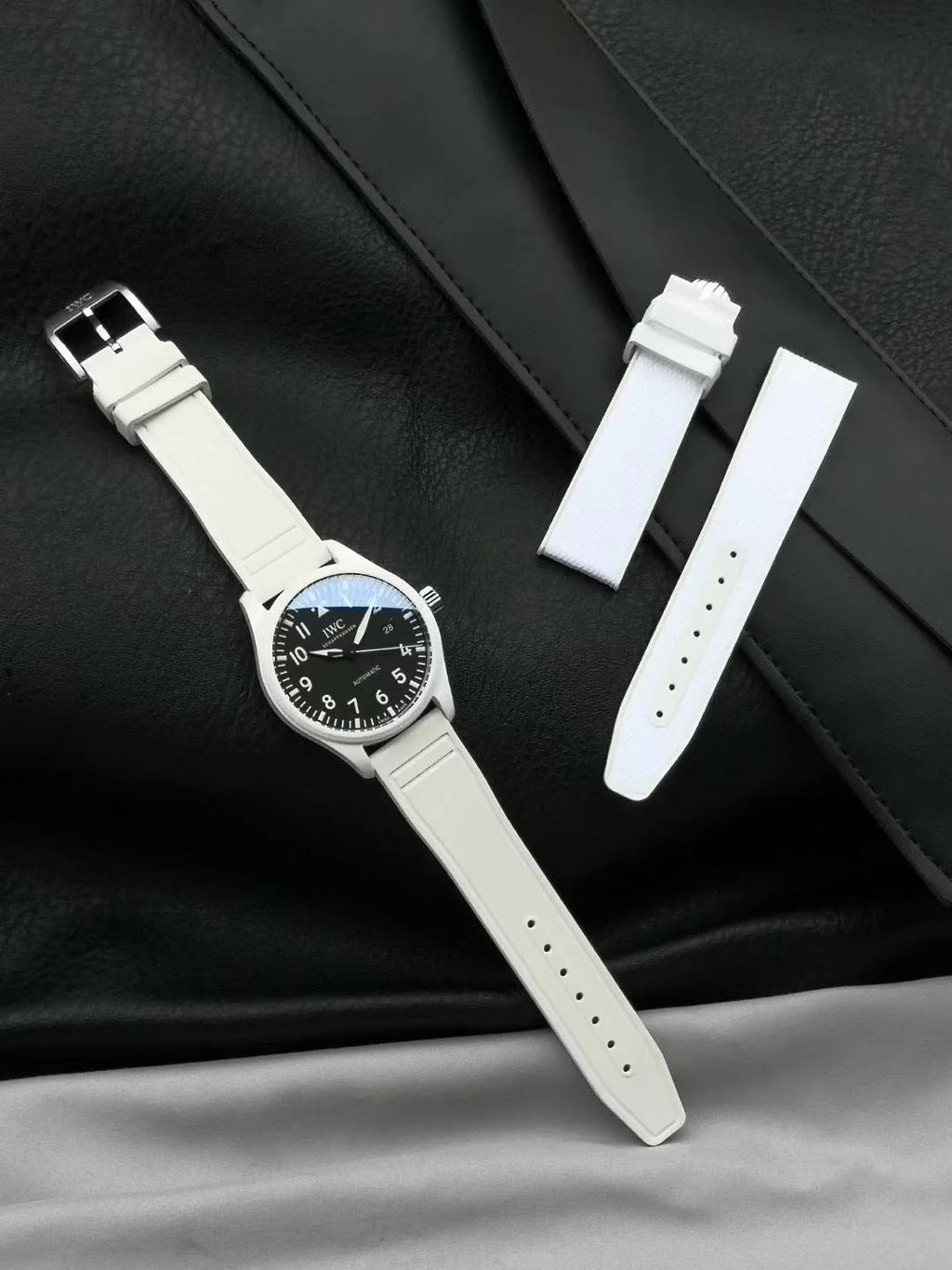 IWC Pilot 41mm Black Dial White Steel Case Rubber Strap