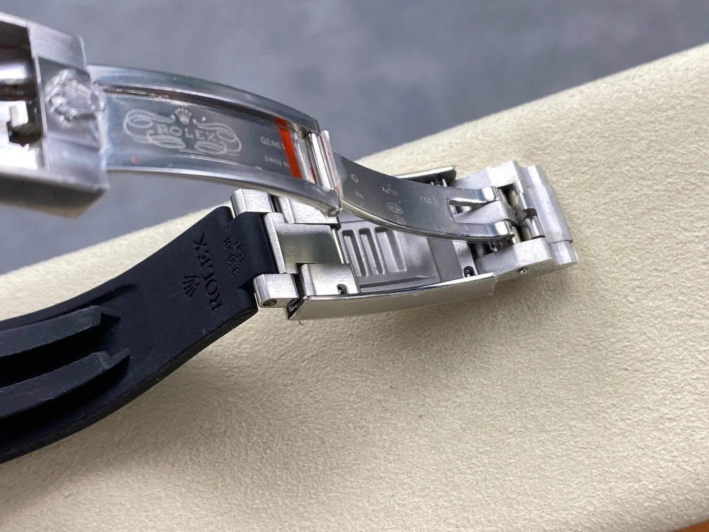 Rolex Yacht-Master 40mm White Gold Case Black Dial Rubber Strap