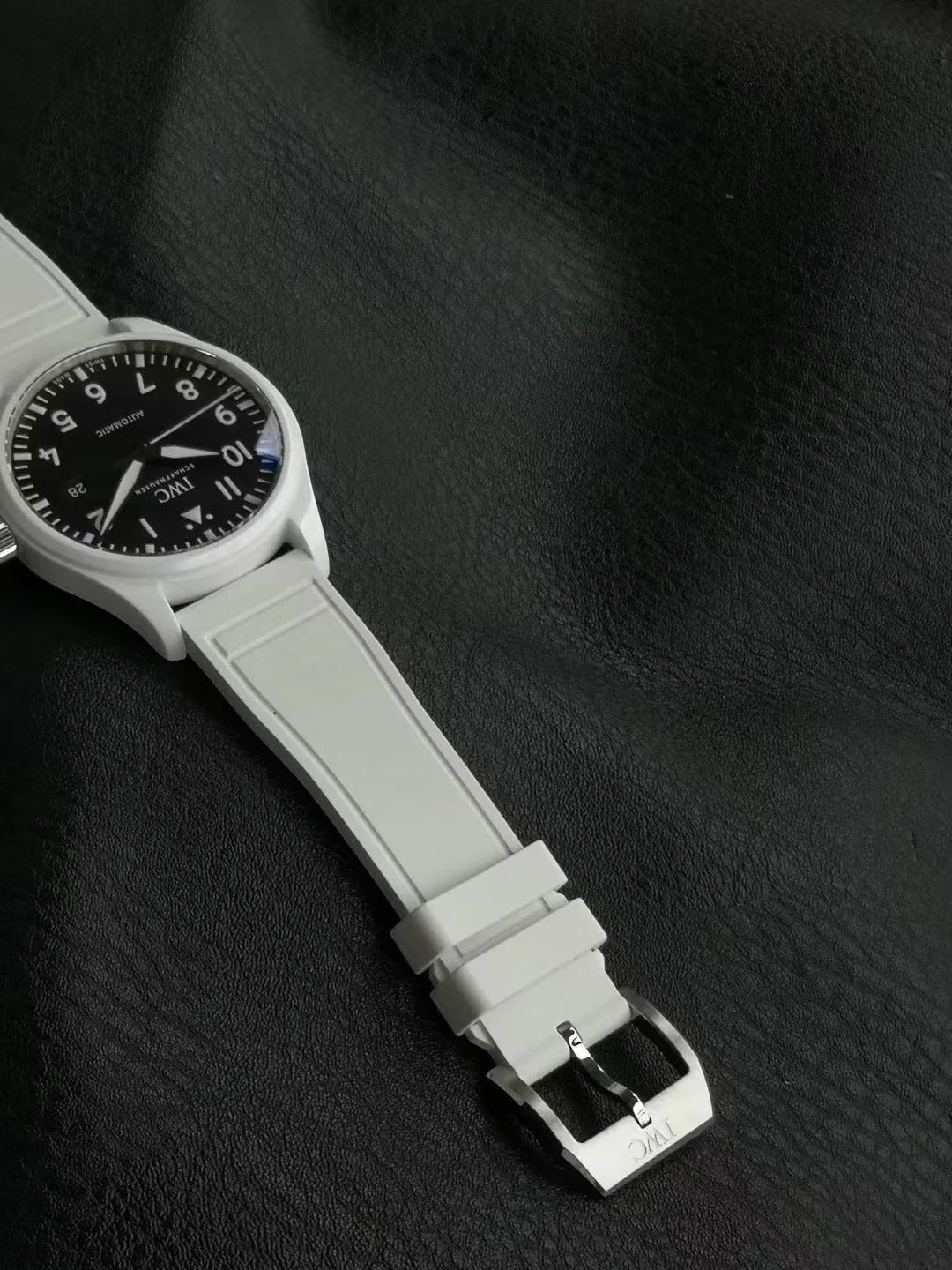IWC Pilot 41mm Black Dial White Steel Case Rubber Strap