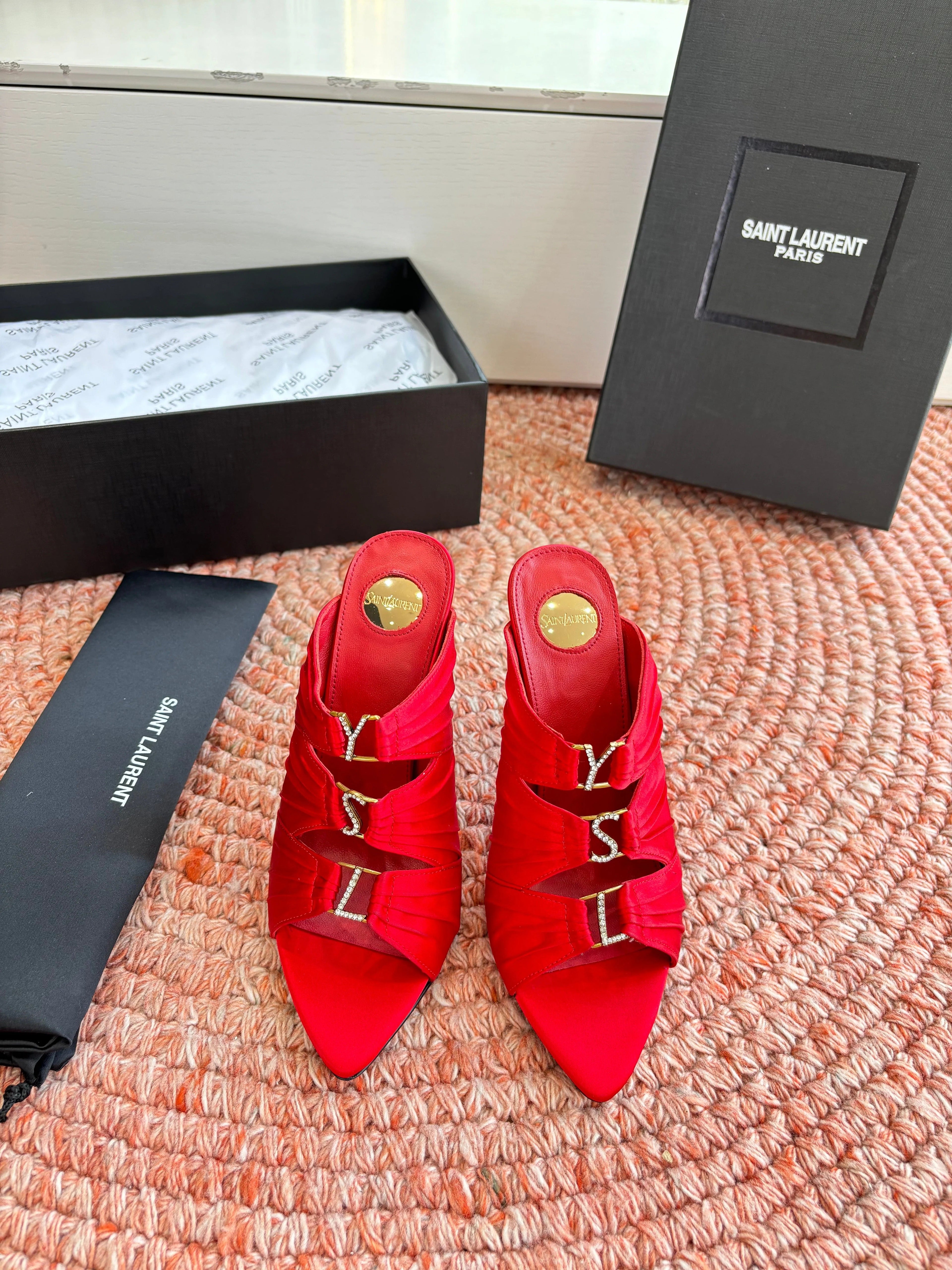 YSL 26ss Pointed High Heels Sandals 110 Red Silk Leather 648790