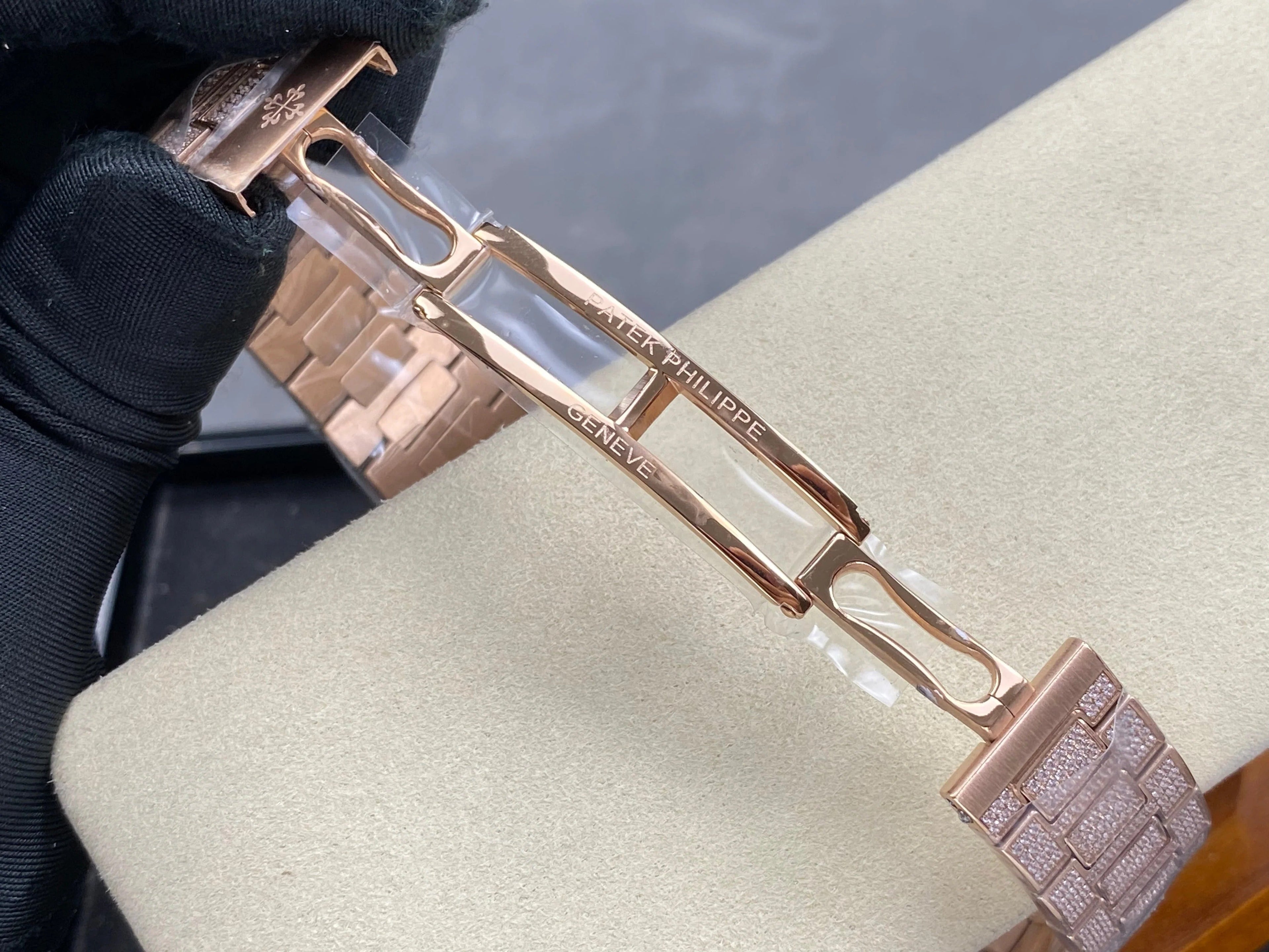 Patek Philippe Nautilus 40mm Rose Gold Full Diamond Watch