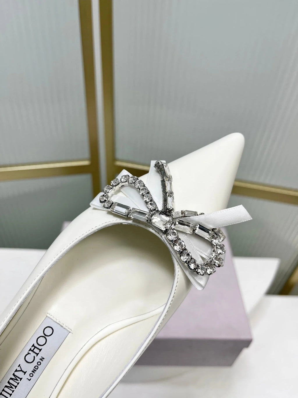 Jimmy 26s Pointed Toe Pump 25 White Cowhide 605966