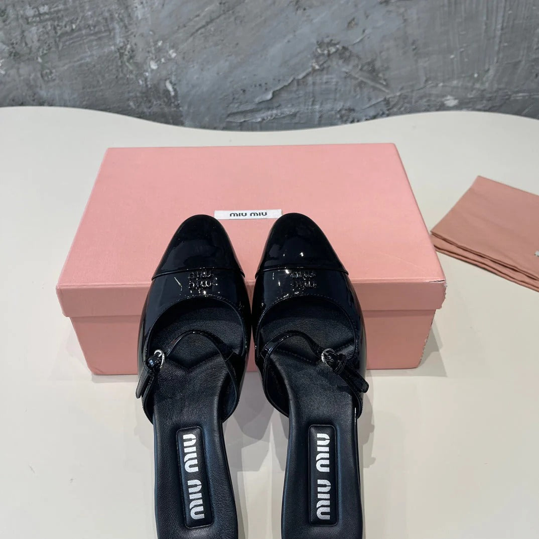 CAP TOE MULES BLACK SHEEPSKIN