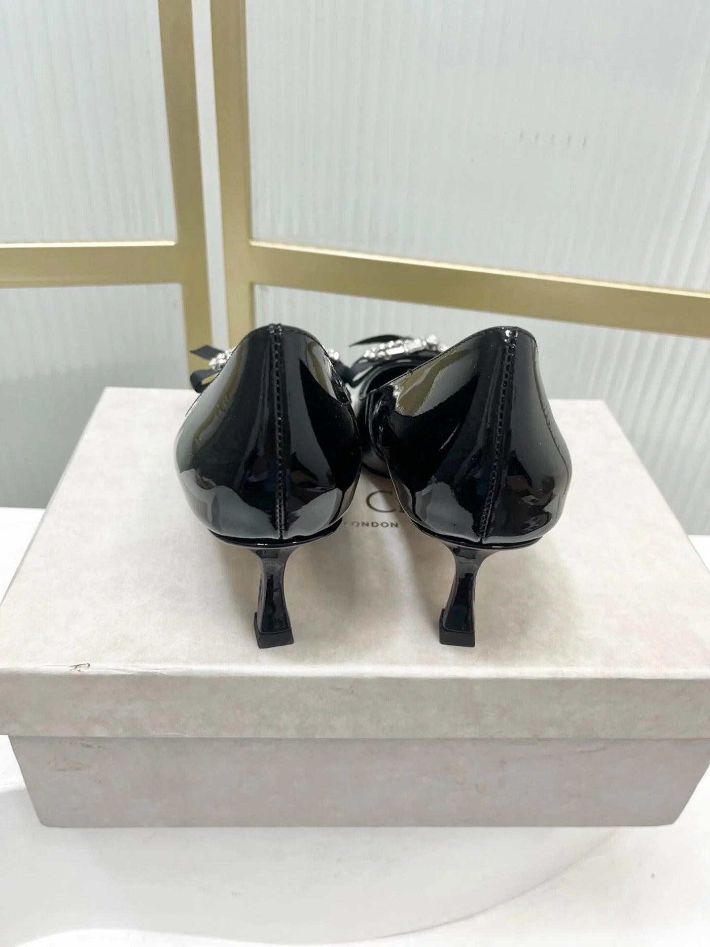 Jimmy 26s Pointed Toe Pump 55 Black Patent Leather 605968