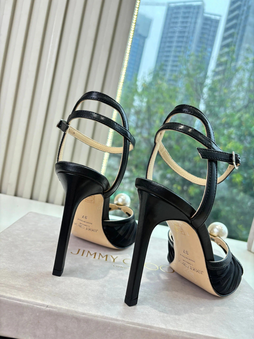 Jimmy 26s Platform Sandal 100 Black Mesh Sheepskin 604108