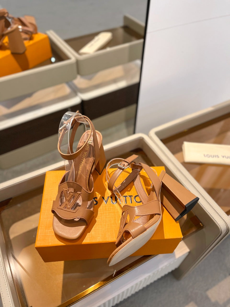 LV Isola Sandals 8.5 cm Brown Leather 888275