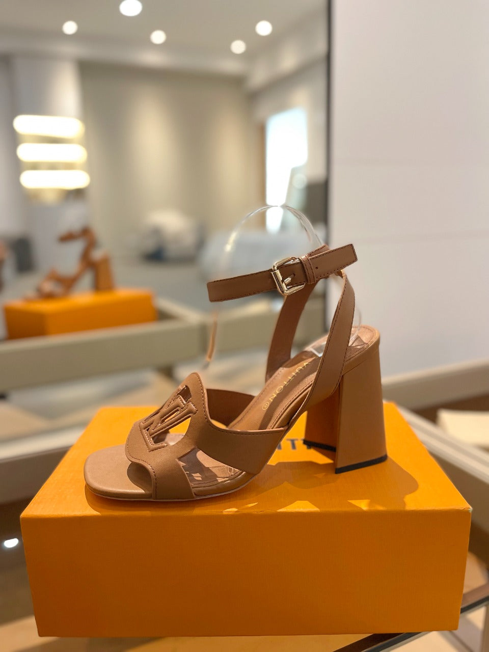LV Isola Sandals 8.5 cm Brown Leather 888275