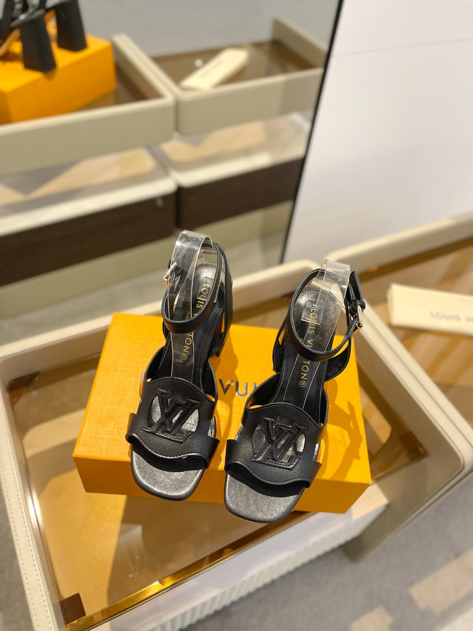 LV Isola Sandals 8.5 cm Black Leather 888281